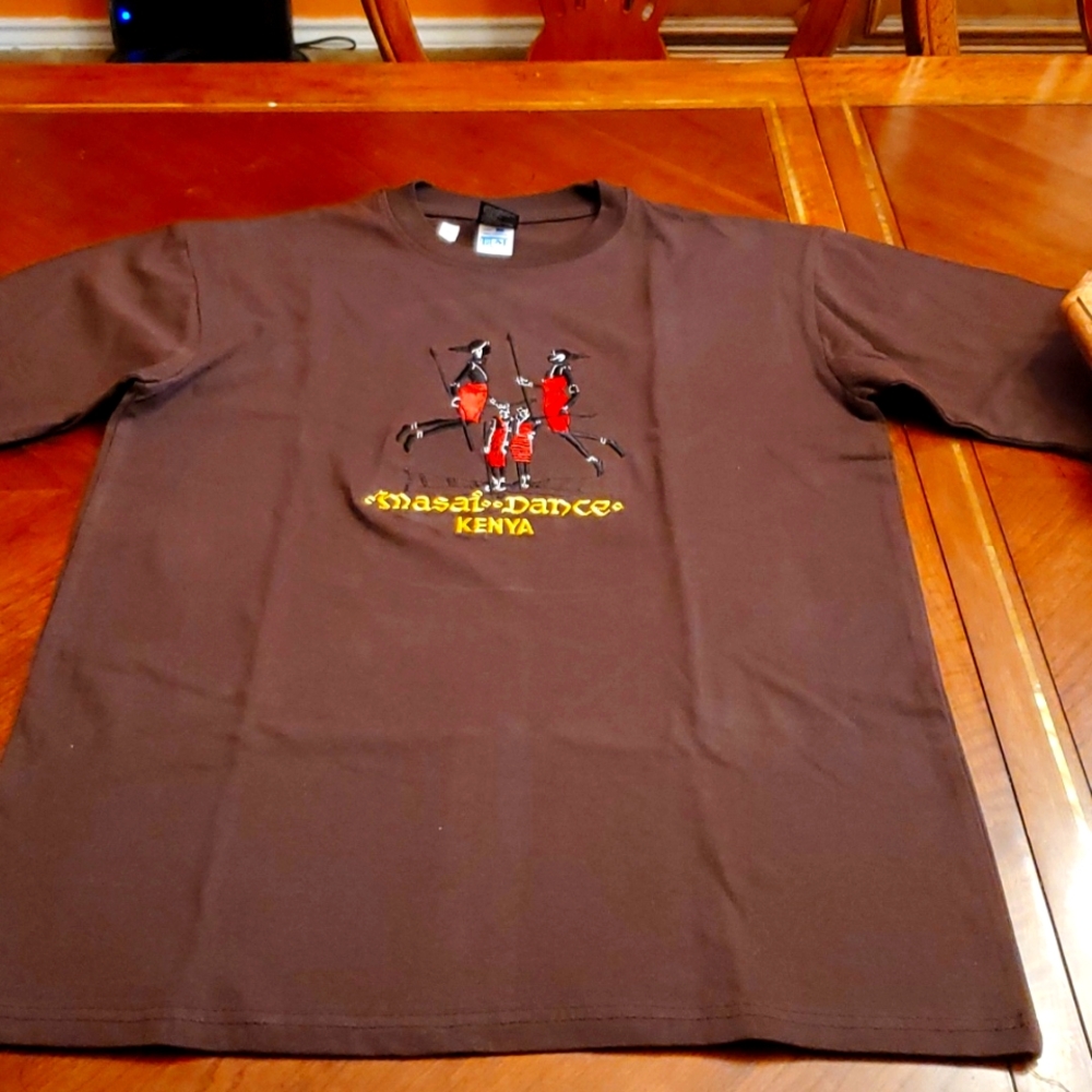 Kenya Masai Dance T shirt Size M